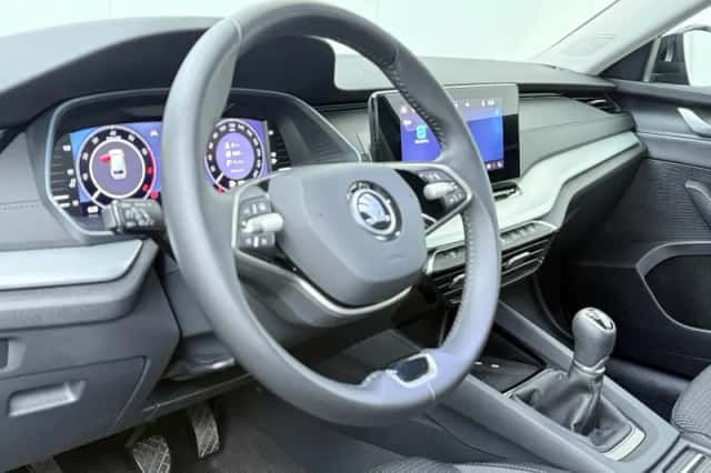 Škoda Octavia (2024) thumbnail 6