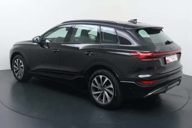 Audi Q6 e-tron (2024) thumbnail 5