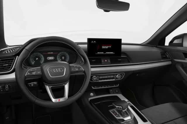 Audi Q5 (2024) thumbnail 4