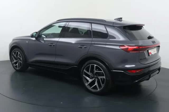 Audi Q6 e-tron (2026) thumbnail 4