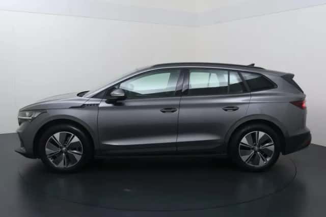 Škoda Enyaq (2022) thumbnail 2