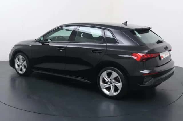 Audi A3 (2022) thumbnail 5