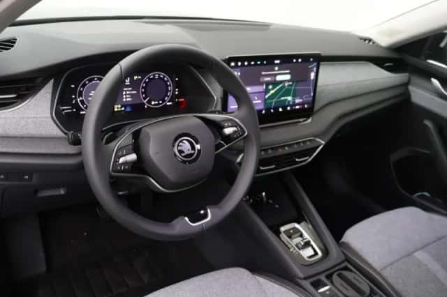 Škoda Octavia (2025) thumbnail 4