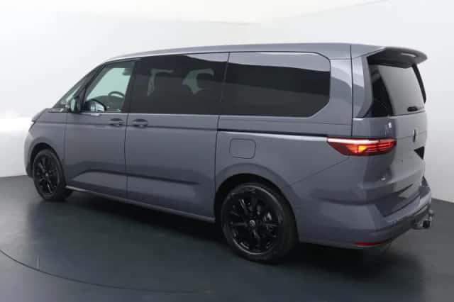 Volkswagen Multivan (2026) thumbnail 4