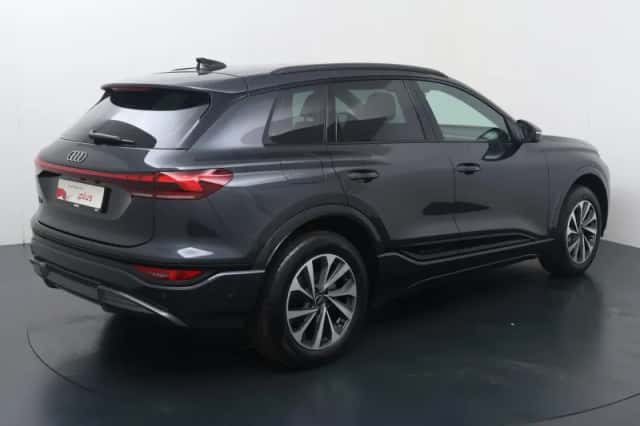 Audi Q6 e-tron (2025) thumbnail 5