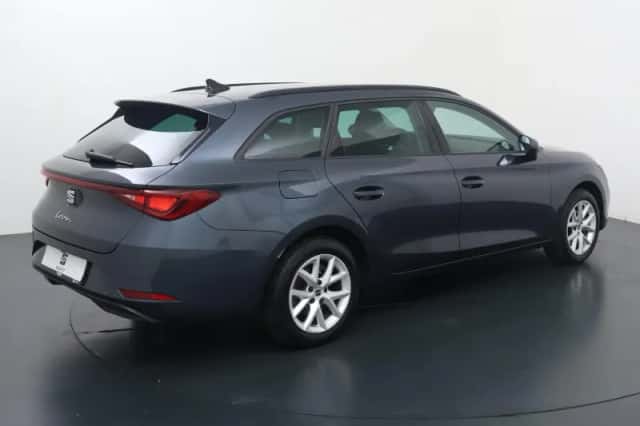 SEAT Leon Sportstourer (2022) thumbnail 6