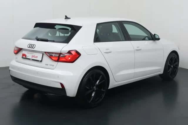 Audi A1 (2024) thumbnail 5