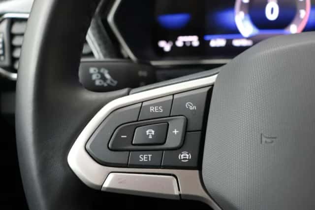 Volkswagen T-Cross (2023) thumbnail 6