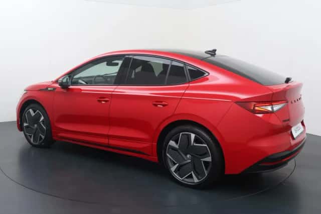 Škoda Enyaq (2023) thumbnail 4