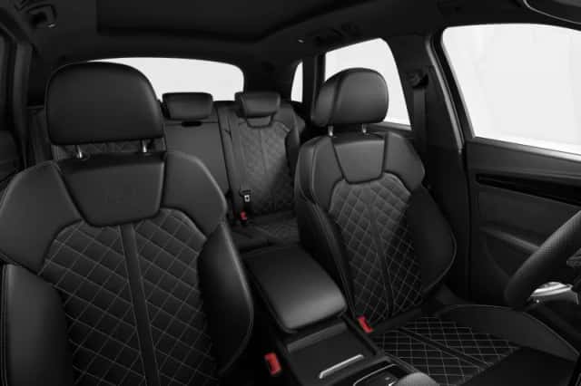Audi Q5 (2024) thumbnail 4