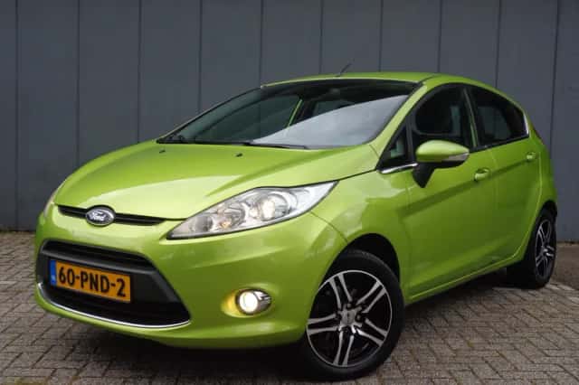 Ford Fiesta (2011) thumbnail 1