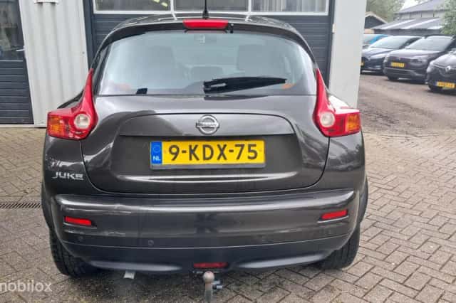 Nissan Juke (2013) thumbnail 4
