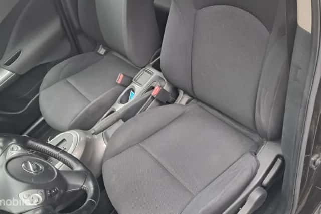 Nissan Juke (2013) thumbnail 6