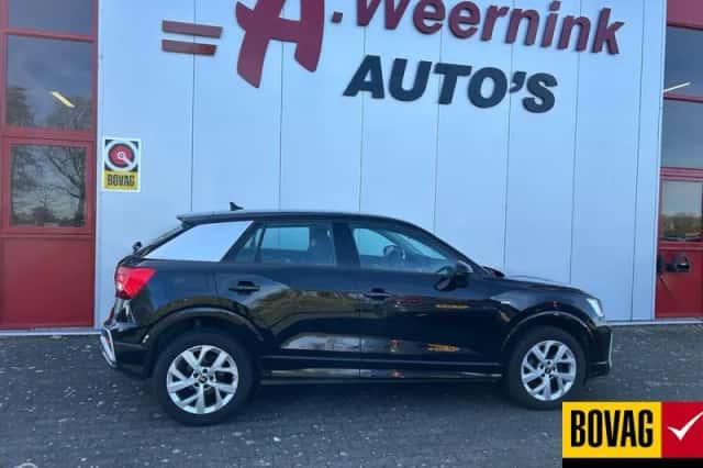 Audi Q2 (2022) thumbnail 5
