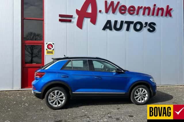 Volkswagen T-Roc (2022) thumbnail 5
