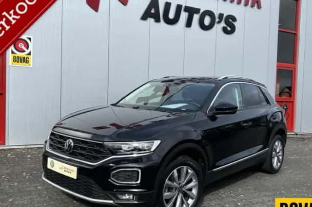 Volkswagen T-Roc (2021) thumbnail 1