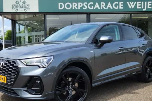 Audi Q3 (2022) thumbnail 1