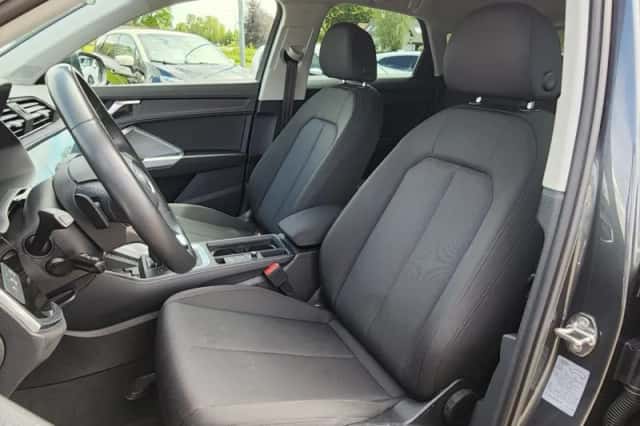 Audi Q3 (2022) thumbnail 6
