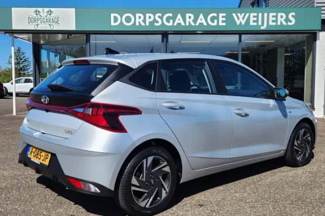 Hyundai i20 (2022) thumbnail 2