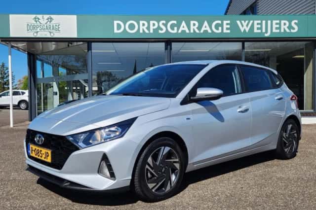 Hyundai i20 (2022) thumbnail 2