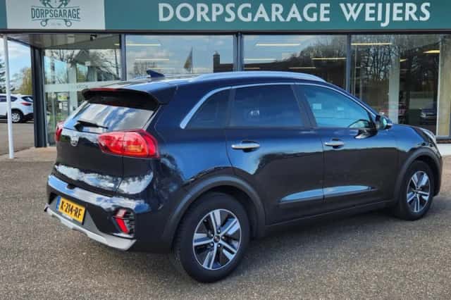 Kia Niro (2021) thumbnail 3