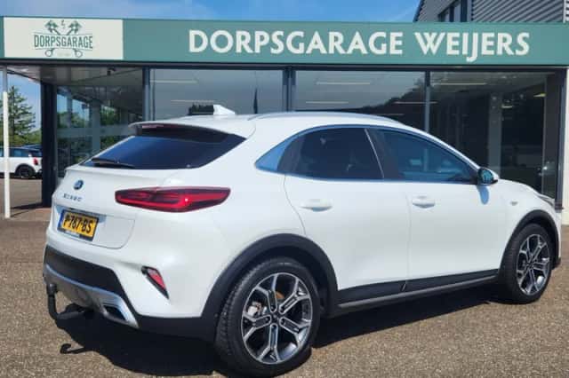 Kia XCeed (2021) thumbnail 3