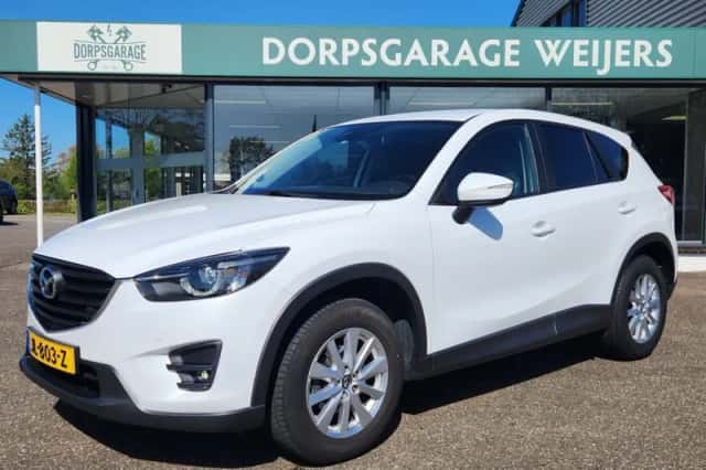 Mazda CX-5 (2016) thumbnail 2