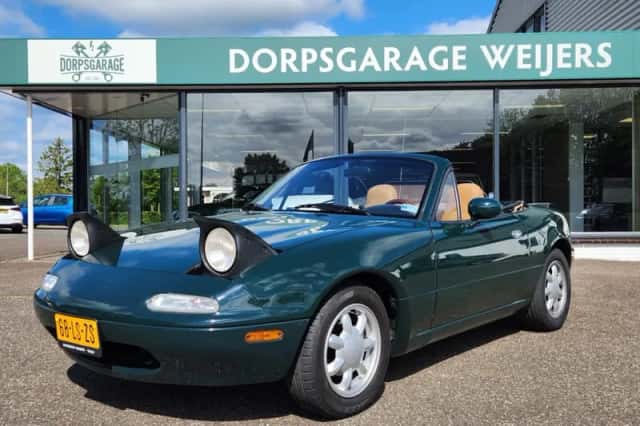 Mazda MX-5 (1991) thumbnail 2
