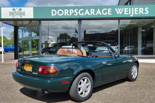 Mazda MX-5 (1991) thumbnail 3
