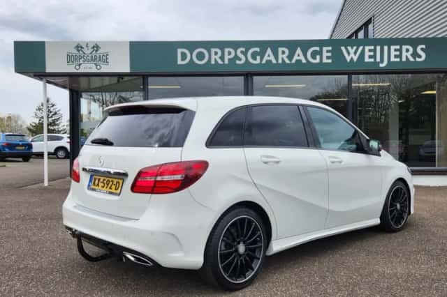 Mercedes-Benz B-Klasse (2016) thumbnail 2