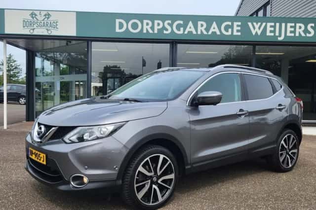 Nissan Qashqai (2015) thumbnail 2
