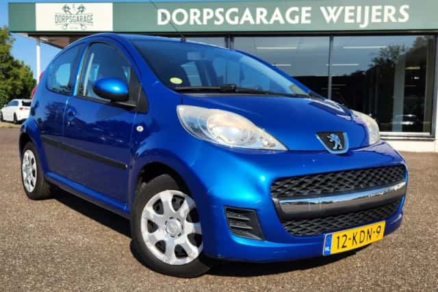 Peugeot 107 (2009) thumbnail 3