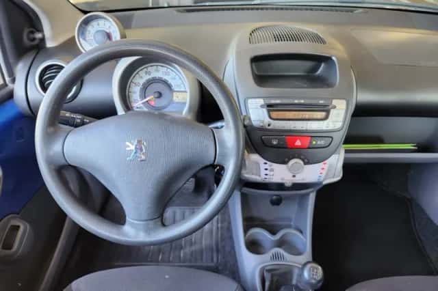 Peugeot 107 (2009) thumbnail 5