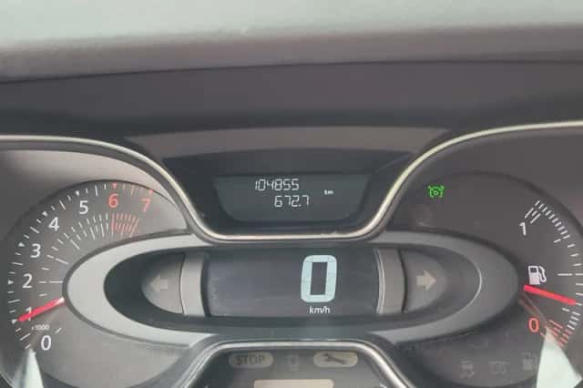 Renault Captur (2018) thumbnail 5