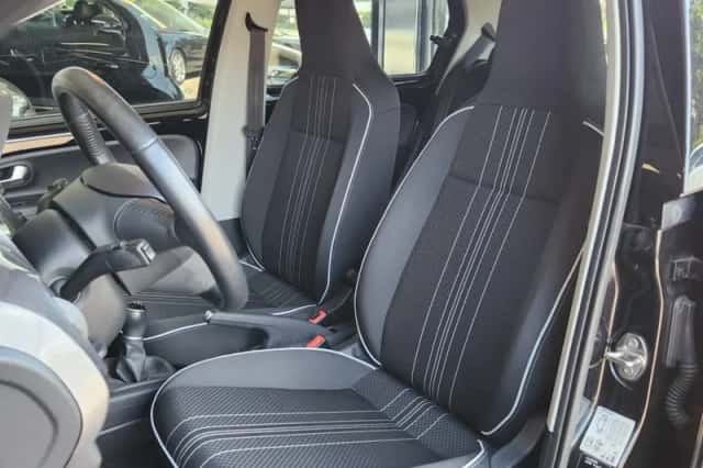 SEAT Mii (2017) thumbnail 6