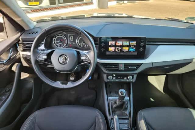 Škoda Kamiq (2020) thumbnail 5