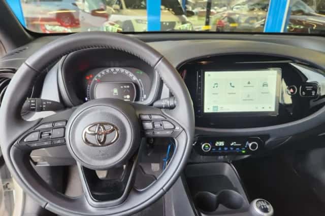 Toyota Aygo (2024) thumbnail 5