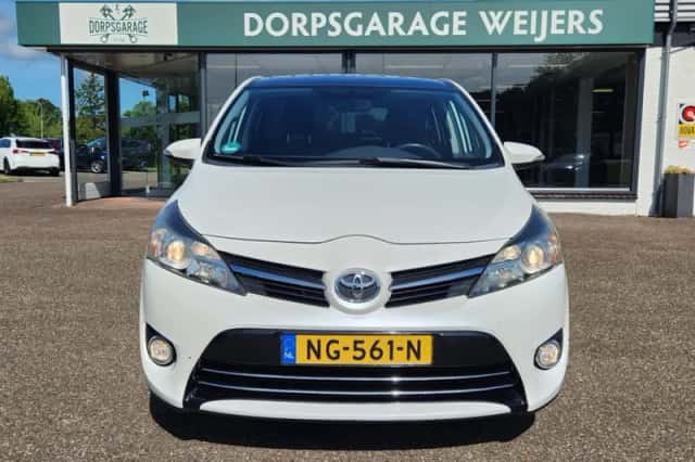 Toyota Verso (2014) thumbnail 6
