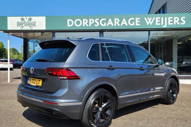 Volkswagen Tiguan (2019) thumbnail 3