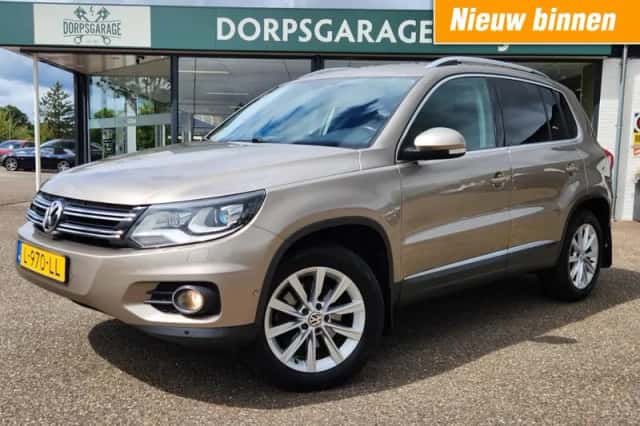 Volkswagen Tiguan (2013) thumbnail 2