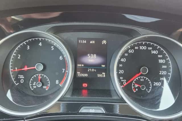 Volkswagen Touran (2019) thumbnail 4
