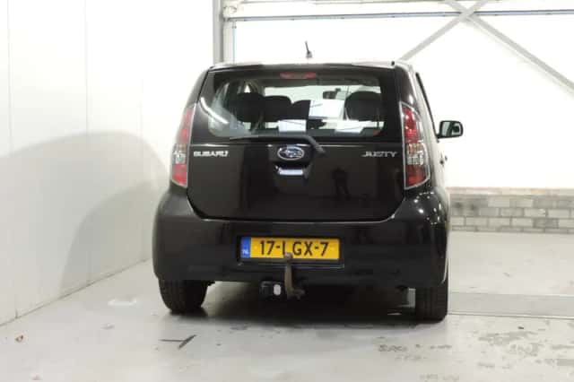 Subaru Justy (2010) thumbnail 4