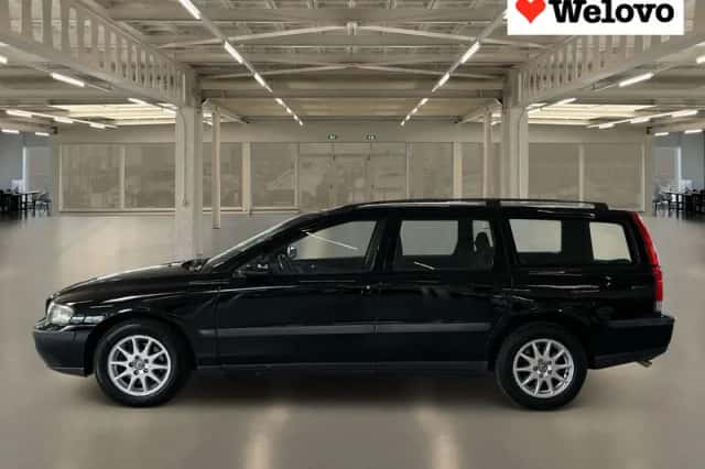 Volvo V70 (2003) thumbnail 1