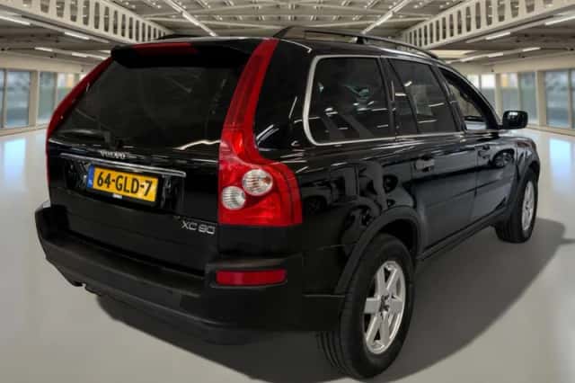Volvo XC90 (2004) thumbnail 3