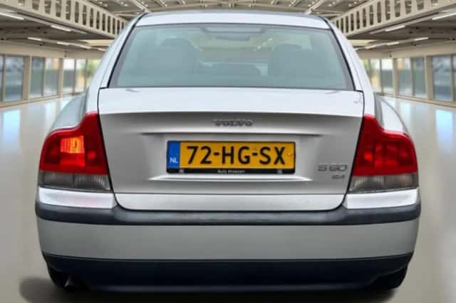 Volvo S60 (2001) thumbnail 3