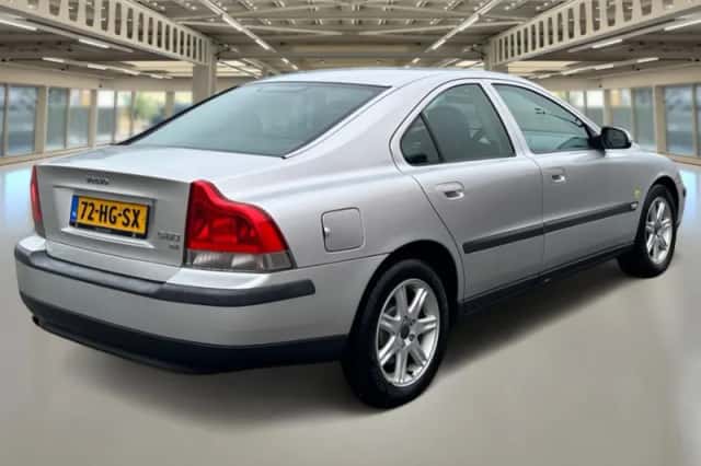 Volvo S60 (2001) thumbnail 6