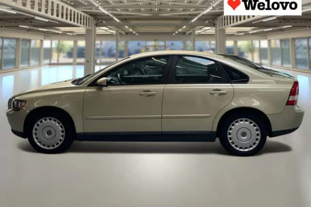 Volvo S40 (2005) thumbnail 1
