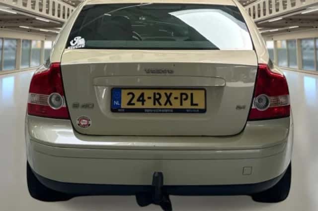 Volvo S40 (2005) thumbnail 3