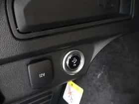 Ford Kuga (2023) thumbnail 39