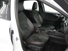 Ford Kuga (2023) thumbnail 10